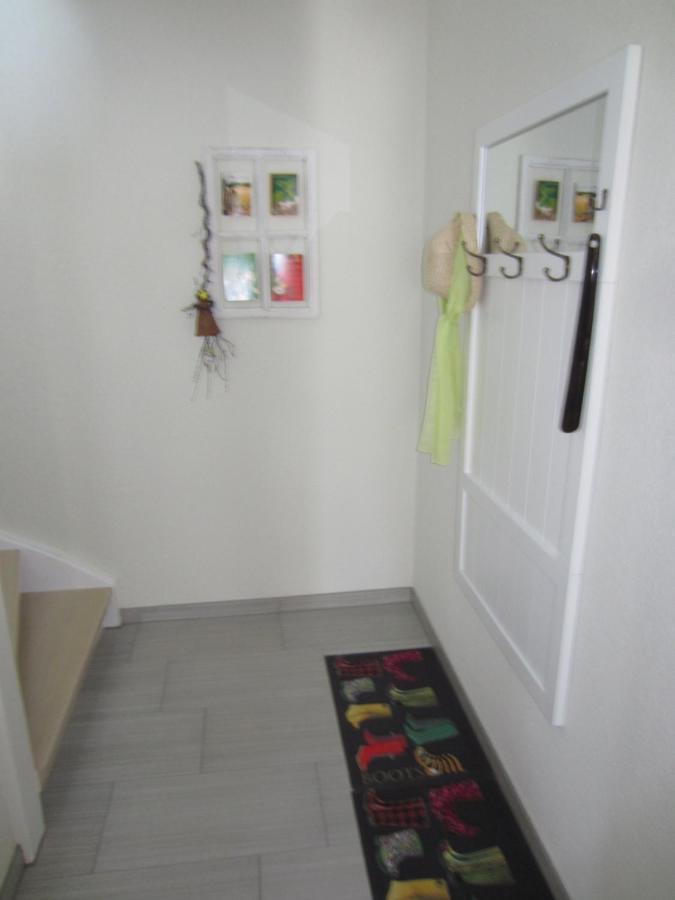 Ferienwohnung Bienwald Mit Pool Fuer 4 - 6 Personen Mit 3 Schlafzimmern Grobitz Bagian luar foto