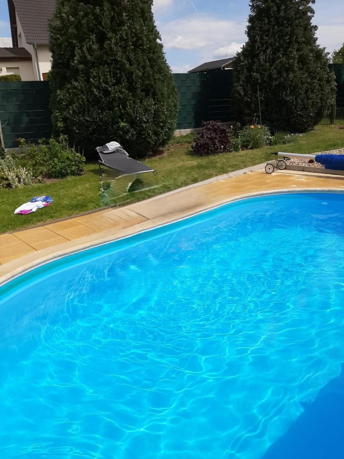 Ferienwohnung Bienwald Mit Pool Fuer 4 - 6 Personen Mit 3 Schlafzimmern Grobitz Bagian luar foto